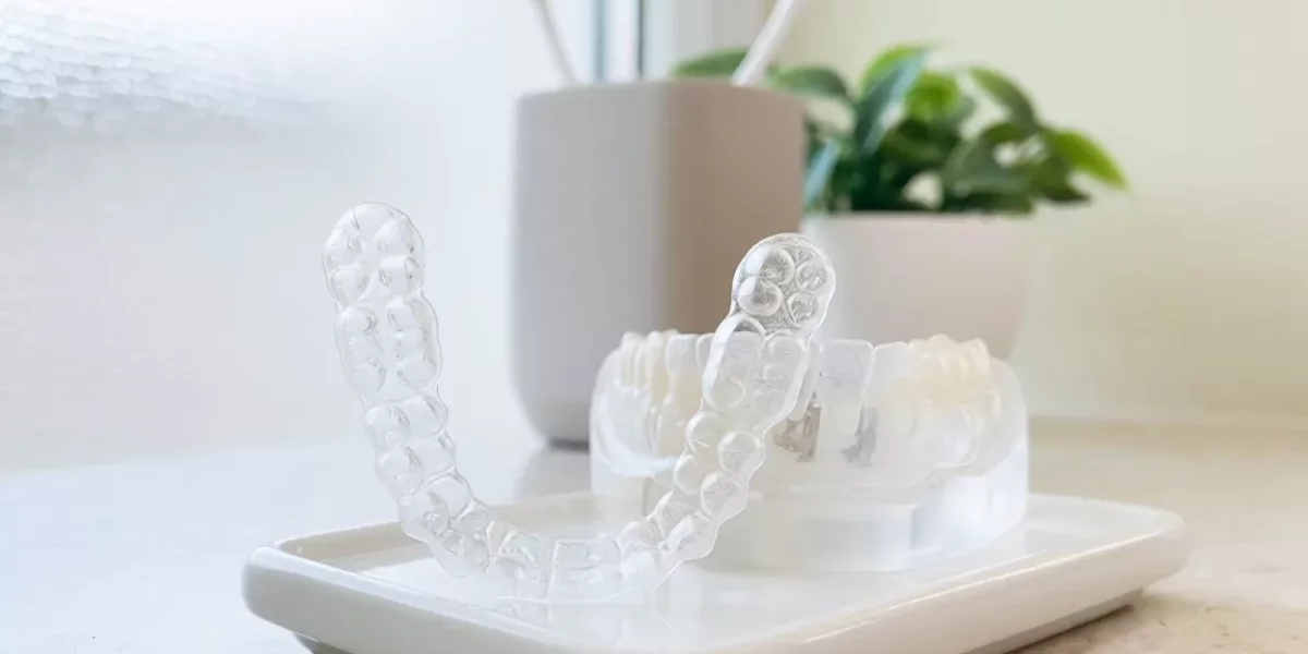Bruksizm (Diş Sıkma) + Ortodonti: Hala Invisalign Yaptırabilir misiniz?