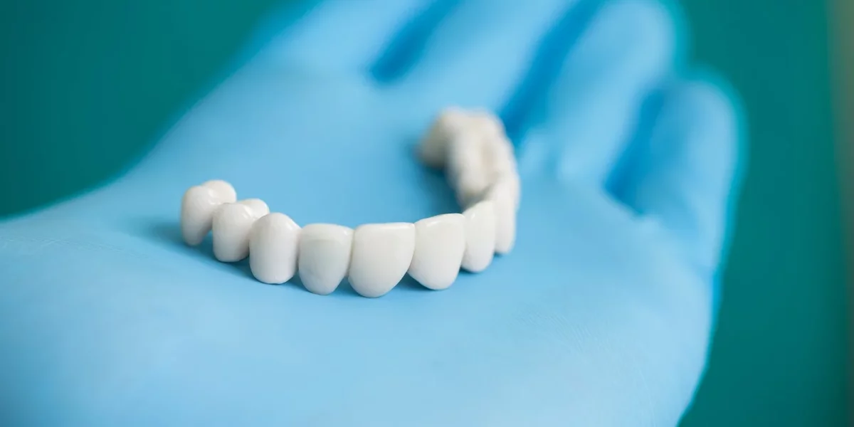 Zirkonyum Kronların Estetik Diş Hekimliğinin Geleceği Olmasının Nedenleri